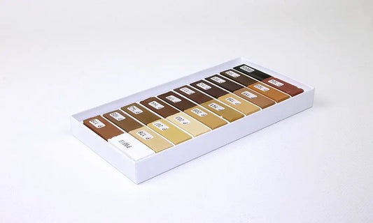 Hardvoks MATT Serie 771 for matte overflater. 20 x 4 cm. Profesjonelt fyllstoff for reparasjon av riper og skader på matte treoverflater.