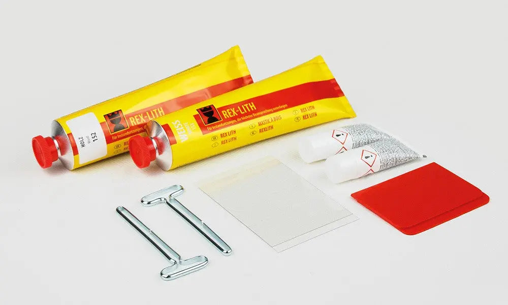 Rex-Lith Sett DUO med 2x100 ml tuber (Tre/Hvit), herder og tilbehør. 2-komponents sparkel for hjørne- og kantskader. Ekstremt hard, lavt svinn.