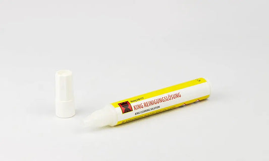 KING Rengjøringsløsning for rengjøring av KING Airbrush sprøyteapparat. Profesjonelt rengjøringsmiddel for optimal vedlikehold.