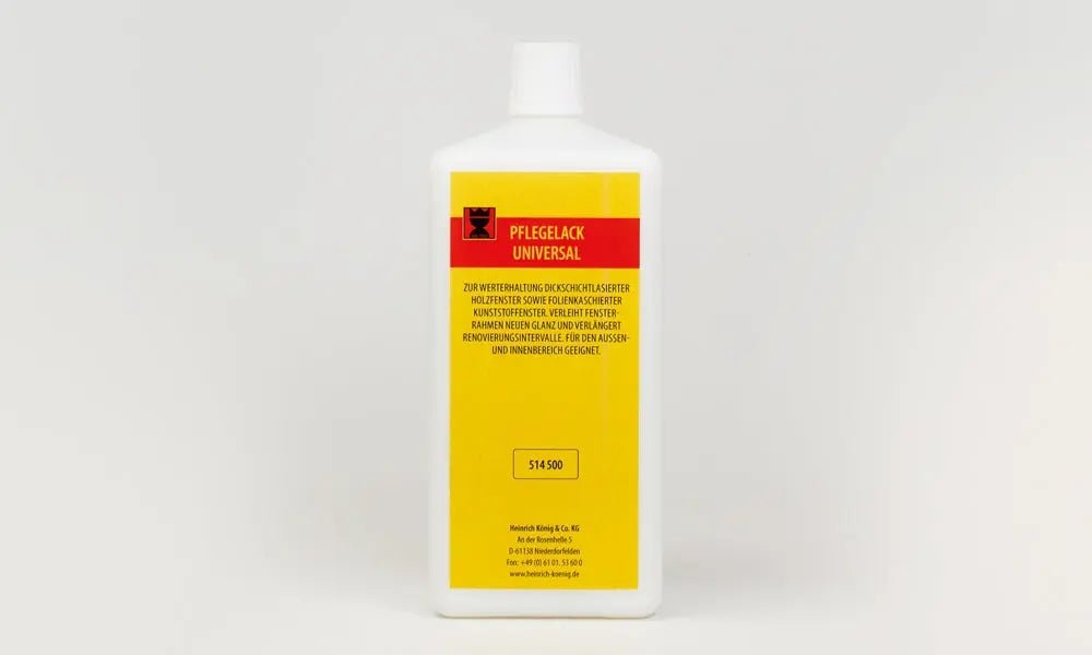 Vedlikeholdslakk Universal 1 liter for oppfriskning av lakkerte treoverflater. Enkel påføring med svamp. Beskytter og fornyer glansen.