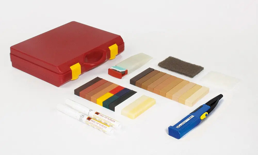 Komplett reparasjonssett for gulv og trapper. Reparer riper, bulker og skader på gulvoverflater enkelt og profesjonelt.